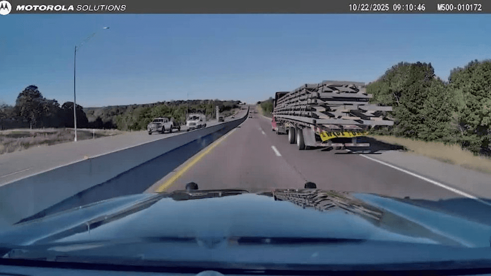 Dash cam captures semi truck losing tires on Turner Turnpike